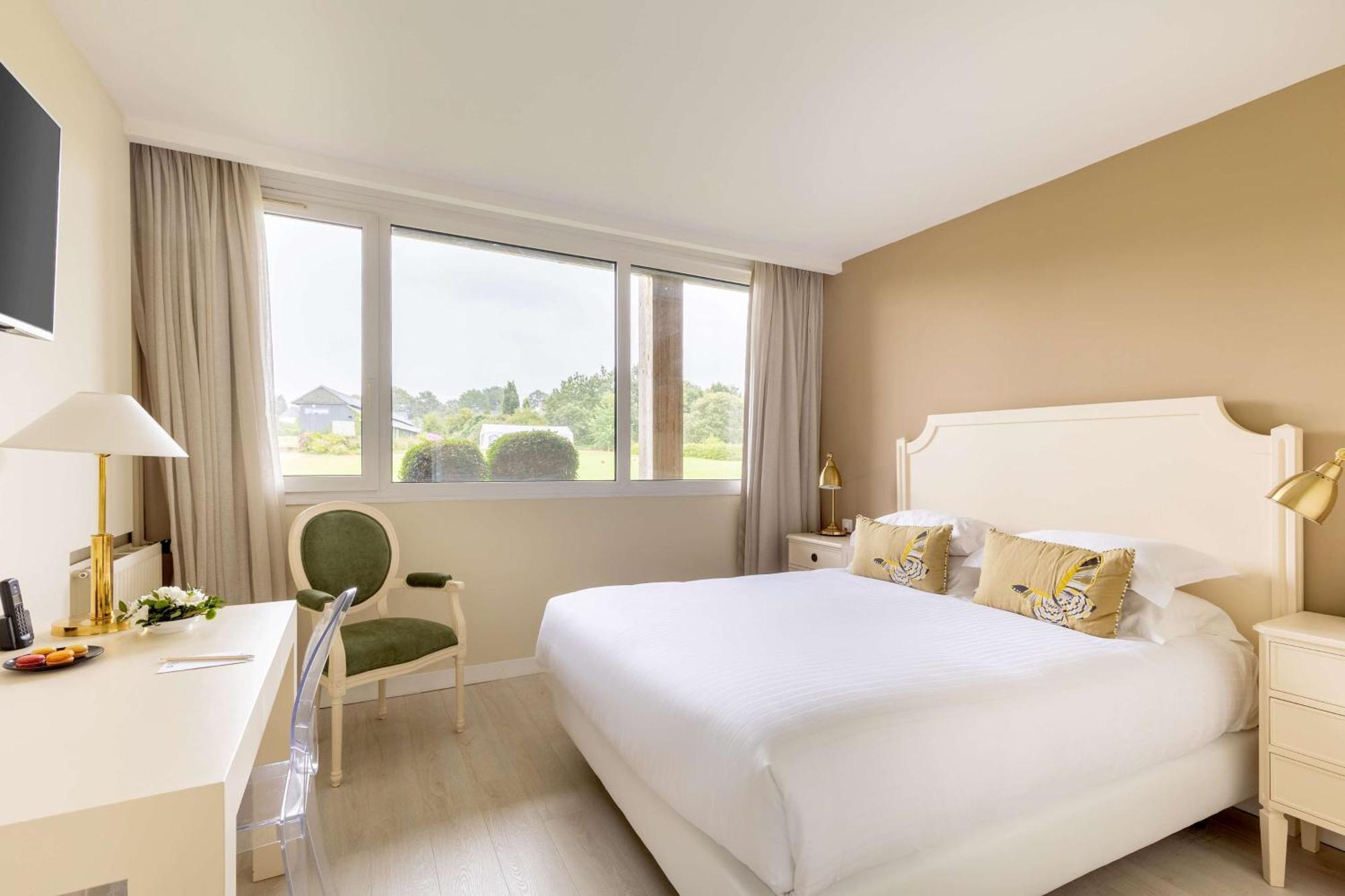 Best Western Plus Le Roi Arthur Hotel & Spa Ploërmel Exteriör bild